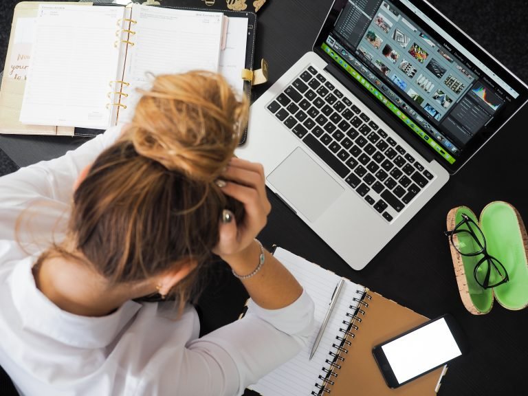 Come creare una comunicazione di variazione della sede legale utilizzando la stampa unione